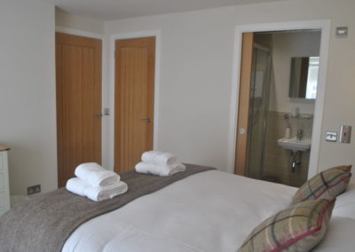 Bedroom showing en suite