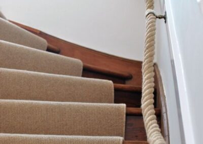 Feature rope handrail